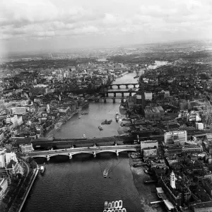 Aerial View of London Print, August 1959 (00505) Aerial View of London Print, August 1959 (00505)