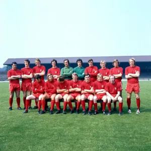 Middlesborough Football Club Middlesborough FC Fila de atrás I-D: Gordon Jones Middlesborough Football Club Middlesborough FC Fila de atrás I-D: Gordon Jones