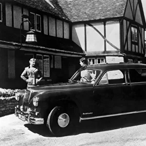 Motors: The Riley Pathfinder. October 1955 P005850