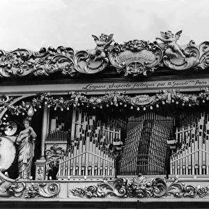 Mr. George Parmelys Gavioli organ in July 1956. 07 / 07 / 56