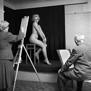 Pat Pedrick pose for a life study at Art College. Circa 1955