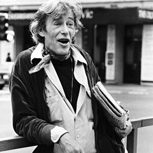 Peter O Toole actor outside the Old Vic theatre in London