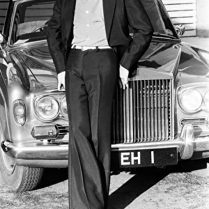 Pop singer Englebert Humperdinck. 27th November 1980