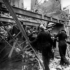 R. P. Air Raid Damage at East Lane, Walworth. June 1944 P009203