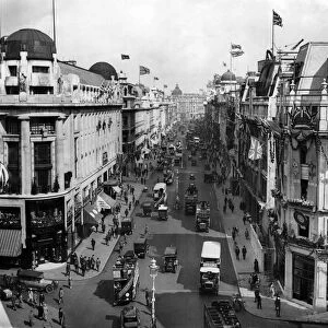 Regent Street prepares for the King and Queen. A view of Regent Street gaily decorated