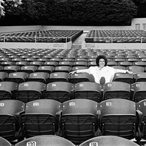 Singer Leo Sayer at the Greek Theatre, Los Angeles, California. 26th July 1977
