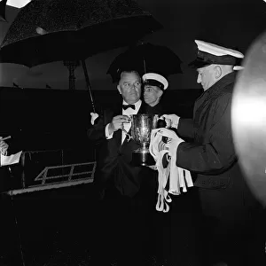 Sir Billy Butlin presents trophy May 1962 at Variety Club of Great Britain