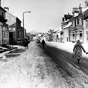 The snow covered streets of Cowbridge. 13th January 1982