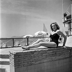 South of France. Bessie Wery at Juan-le-Pins. July 1950 O25247