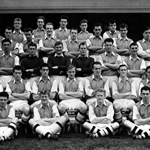 Sport - Football - Arsenal - 1956-57 Top Row - L to R - R. Swallow, A. Biggs, J