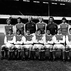 Sport - Football - Arsenal - Team - 1971-72 Back Row - L to R - Bob McNab