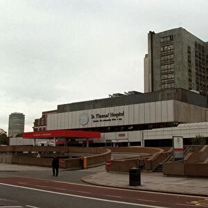 St. Thomas Hospital in London October 1998