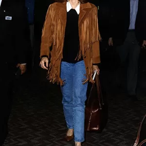 Stefanie Powers, American actress who has arrived from Los Angeles
