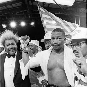 TIM WITHERSPOON AND DON KING AFTER HIS SUCCESSFUL DEFENCE OF THE WBA HEAVYWEIGHT TITLE