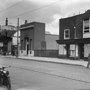 Uxbridge, High Street, almost opposite Vine Street, Fletchers to be demolished along with