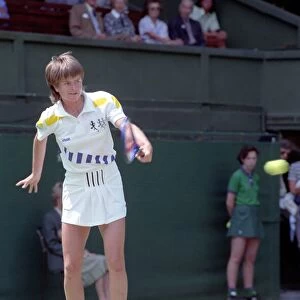 Wimbledon Tennis. Martina Navratilova v. Hanna Mandlikova. July 1989 89-3958-015