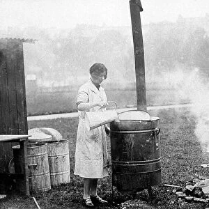 Women preparing a soup kitchen during the General Strike of 1926