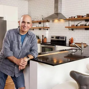 Why Is Metal Wall Art a Great Mix of Style and Function for Your Kitchen?