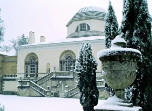 Landscapes/english gardens formal gardens/chiswick house snow k030095 Landscapes/english gardens formal gardens/chiswick house snow k030095