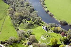 Clifford Castle 33223_006 Clifford Castle 33223_006