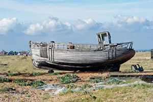 Landscapes/coastal landscapes/fishing boat dungeness beach n100298 Landscapes/coastal landscapes/fishing boat dungeness beach n100298