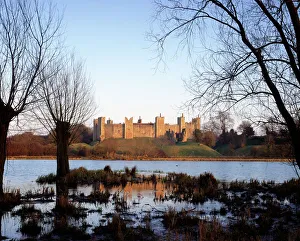 Heritage/castles east england framlingham castle/framlingham castle k030261 Heritage/castles east england framlingham castle/framlingham castle k030261