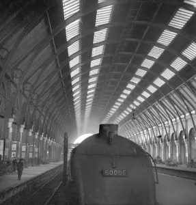 Victorian Architecture - Buildings, Streets and Landmarks: Kings Cross Station Print: Steam Locomotive at Platform