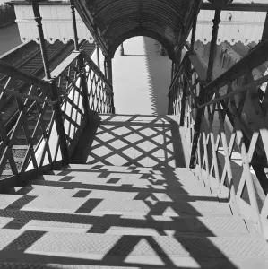 Bridges – River Crossings and Engineering Structures: Print of London Bridge Station Footbridge