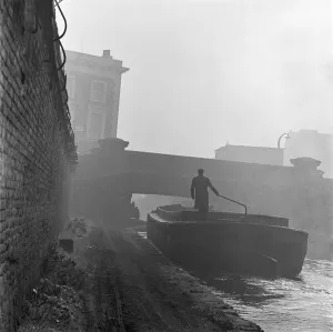Bridges – River Crossings and Engineering Structures: Print of Grand Union Canal, London