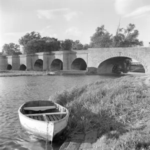 Bridges – River Crossings and Engineering Structures: Wansford Old Bridge Print, 1571