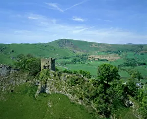 Images Dated 31st May 2007: Peveril Castle K041035