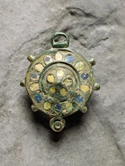 Roman enamelled stud J940343