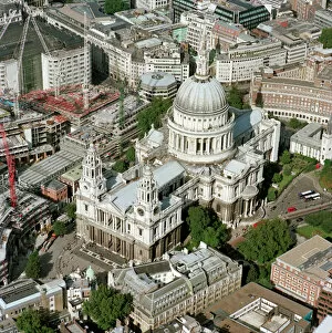 Images Dated 22nd January 2008: St Pauls Cathedral N020040