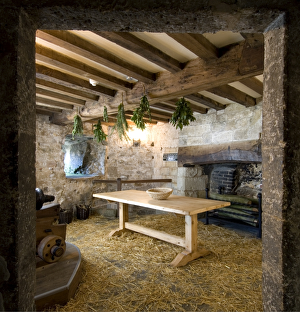 Yarmouth Castle kitchen N070153 Yarmouth Castle kitchen N070153