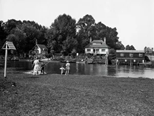 Chalmore ferry, Wallingford, August 1925 Chalmore ferry, Wallingford, August 1925