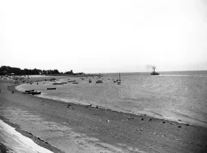 South West England Landmarks Prints: Exmouth Beach, Devon, July 1923