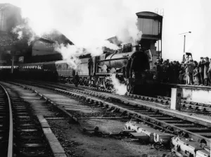 Castle Class Locomotive Prints: No 7029 Clun Castle at Bristol Temple Meads, 1966