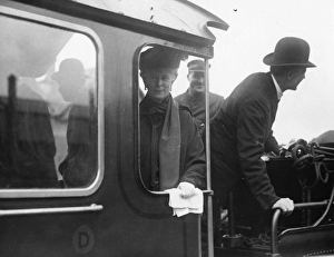 Queen Mary on the footplate of No 4082 Windsor Castle, 1924 Queen Mary on the footplate of No 4082 Windsor Castle, 1924