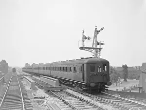 Electric signals on Wimbledon-Sutton line, 1930 Electric signals on Wimbledon-Sutton line, 1930
