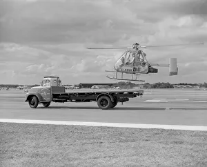 Fairey Ultralight helicopter G-AOUK at Farnborough, 1957 Fairey Ultralight helicopter G-AOUK at Farnborough, 1957