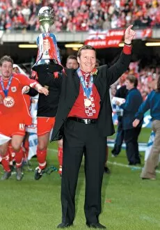 Images Dated 27th February 2008: Danny Wilson LDV