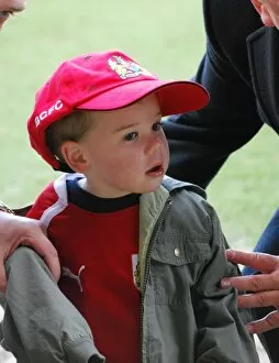 Images Dated 1st March 2008: Young Fan