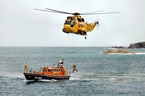 Ilfracombe Mersey class lifeboat Spirit of Derbyshire 12-007 during a helicopter demonstration at Ilfracombe Rescue Day Ilfracombe Mersey class lifeboat Spirit of Derbyshire 12-007 during a helicopter demonstration at Ilfracombe Rescue Day