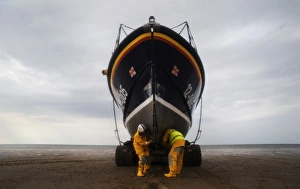 Recovery of the Hoylake Mersey class lifeboat Lady of Hilbre Recovery of the Hoylake Mersey class lifeboat Lady of Hilbre