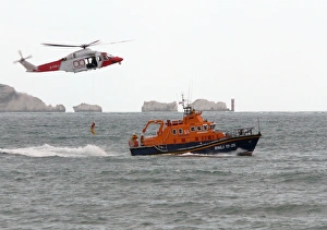 Yarmouth severn class lifeboat Eric and Susan Hiscock (Wanderer) Yarmouth severn class lifeboat Eric and Susan Hiscock (Wanderer)