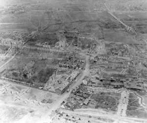 France Collection: Aerial photograph of ruined suburbs, Arras, France, WW1