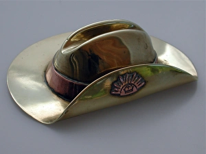 An Australian slouch hat with the A I F badge An Australian slouch hat with the A I F badge