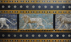 Babylon. Monumental Procession Street. Lions relief Babylon. Monumental Procession Street. Lions relief