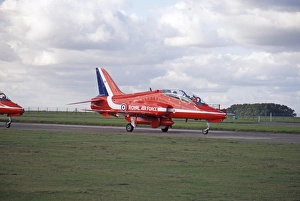 BAe Systems Hawk RAF Red Arrows XX308 taxy Scampton 2008 BAe Systems Hawk RAF Red Arrows XX308 taxy Scampton 2008