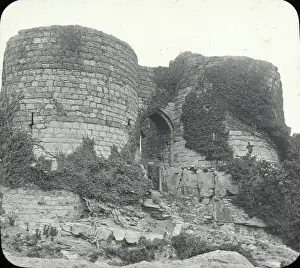 Beeston Castle Print - Creeper-Covered Gateway